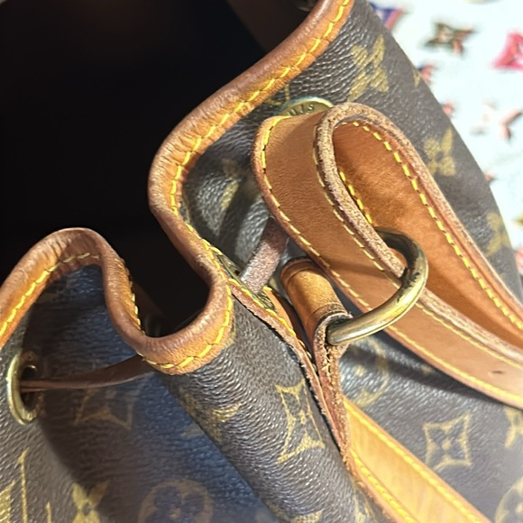 Louis Vuitton Petit Noé Monogram - Picture 10 of 17